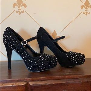 Studded Mary Jane Pumps
